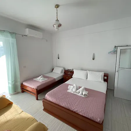 Apartment White *
