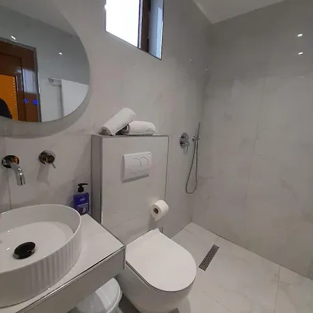 Apartment White Ksamil